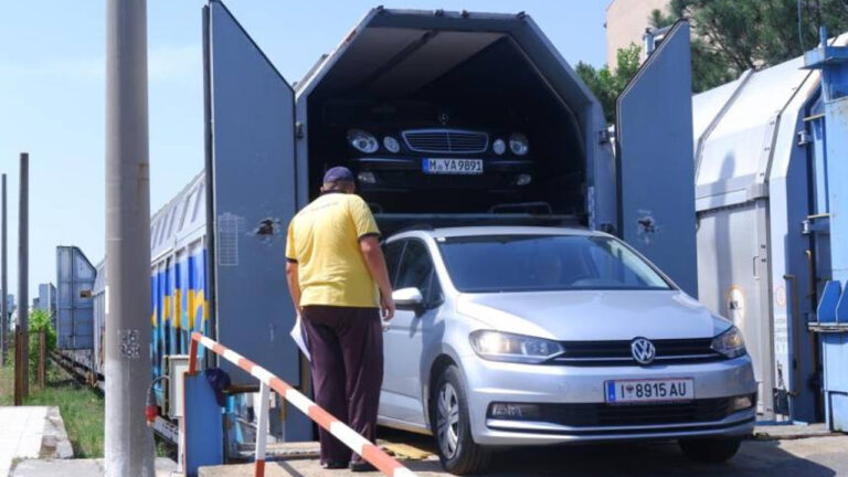 Gurbetçiler, Anavatanlarına Ulaşmak İçin Treni Tercih Ediyor