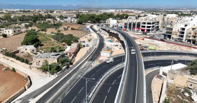 Luqa’da Yolları Bağlayacak Tünel İnşa Ediliyor