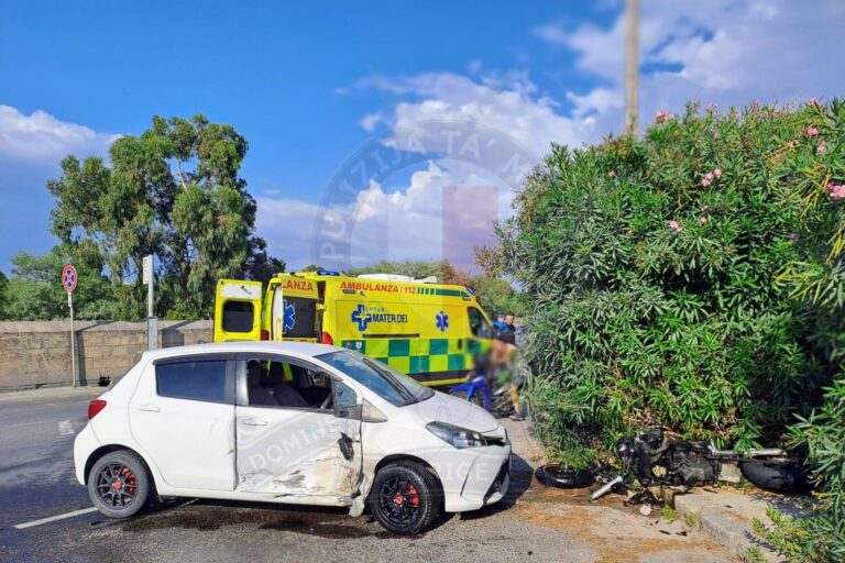 Marsa Yolunda Motosiklet Kazası: Sürücü Ağır Yaralandı